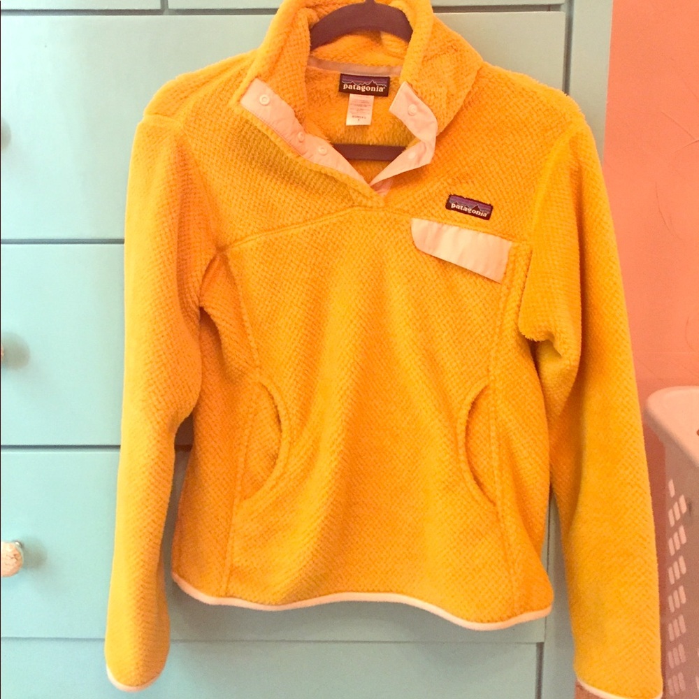 Patagonia women's fleece jacket size small